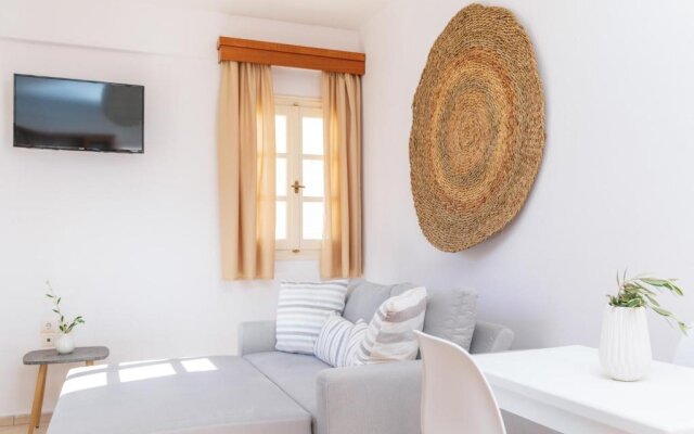 Naxos Almyra Apartment 19