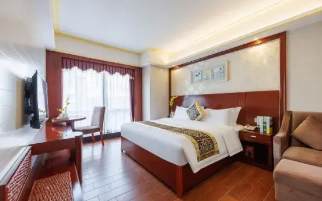 Yuenanguo Hotel (Shenzhen Luohu Port Guomao Subway Station)