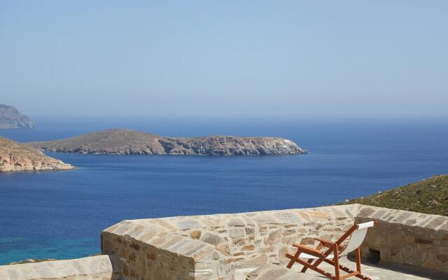 Spacious 6 bdrm Stone Villa with Pool