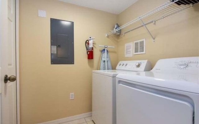 3/2.5 Townhome W/Private Jacuzzi & Patio Townhouse