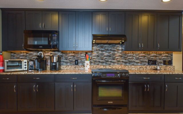 Boulder Escape 5 Bedroom House