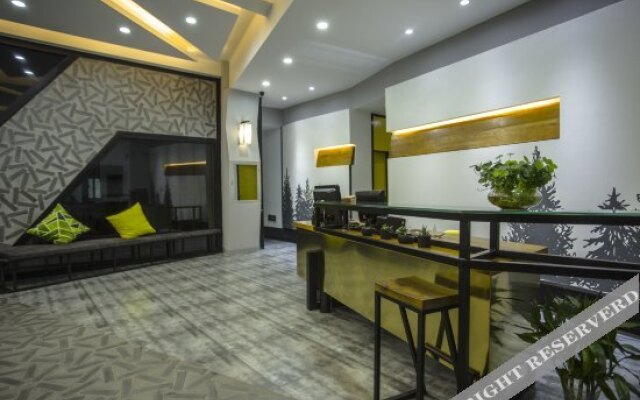 Sanding Hotel