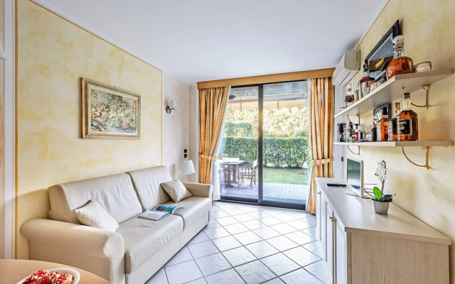 Residence Villa Giulia 5-03 with pool