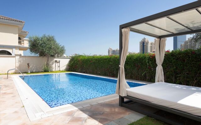 Private Pool Beach Access Villa w Cinematic Vws