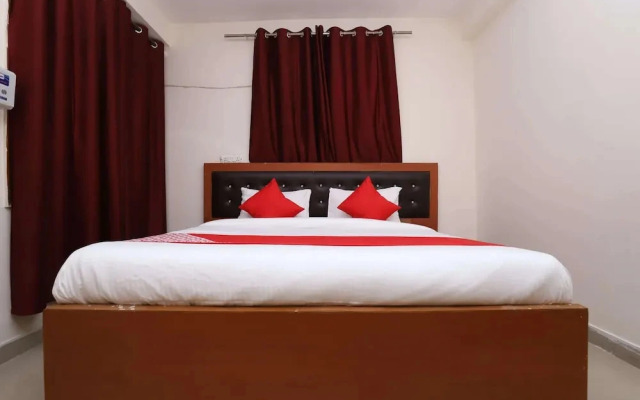 Diamond Plaza by OYO Rooms