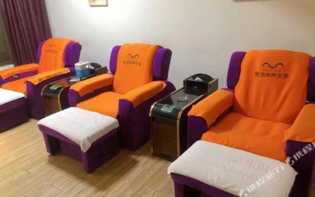 New Coast Hotel