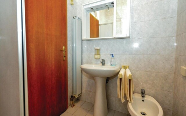 Nice Home in Izola With Wifi and 1 Bedrooms