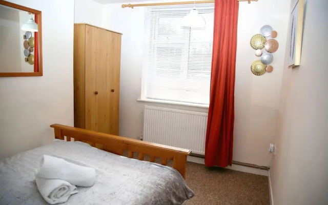 Serene Haven 4-bed House in Norwich