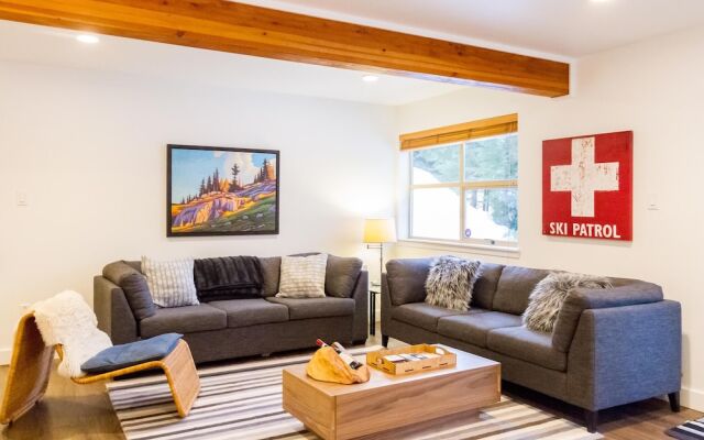 Ski in Out, Great Location, Free Shuttle Bus