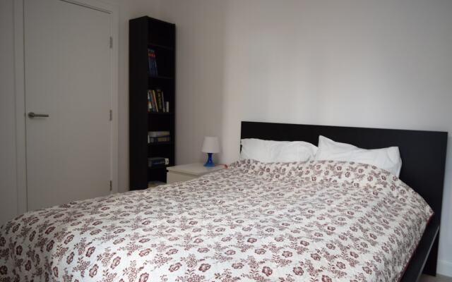 Spacious 2 Bedroom Apartment in Blackheath
