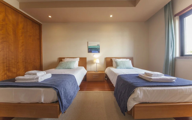 B27 - Luz Bay 2 Bedroom Apartment