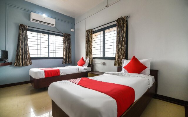 OYO 61080 Hotel Shree Gurunanak Lodge