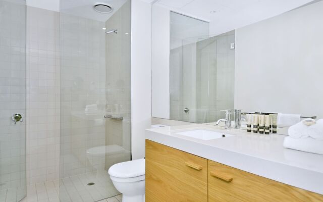 View Apartment at Docklands