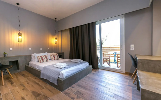 Trypiti Hotel and Suites