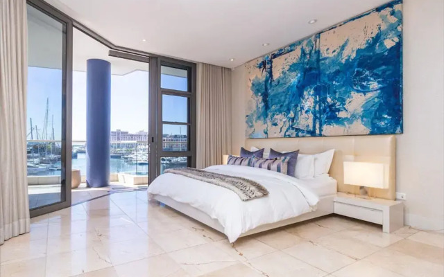 The Marina Family Penthouse - 704