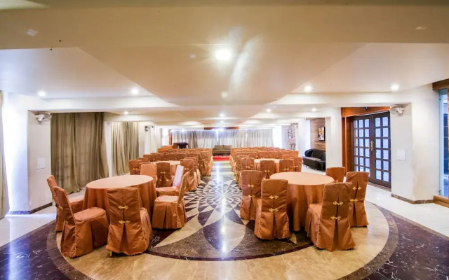 OYO 5561 Hotel Cambean