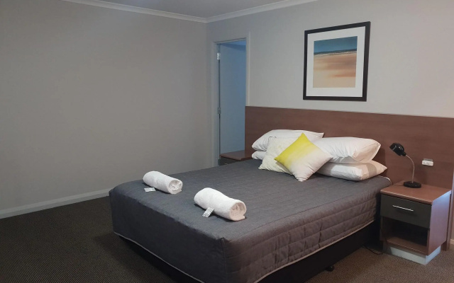 Coro Club Motel