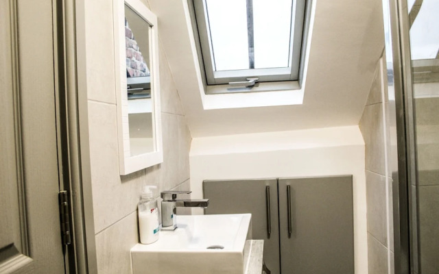 Liverpool 2 Bed Apartment - Tartan York