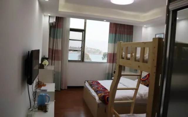 Fuxian Lake Sea Chao Inn (Gushan Scenic Area)