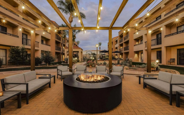Courtyard by Marriott Tucson Airport