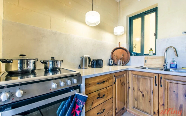 Retro Designer Homelike Apartment - Close to Beach