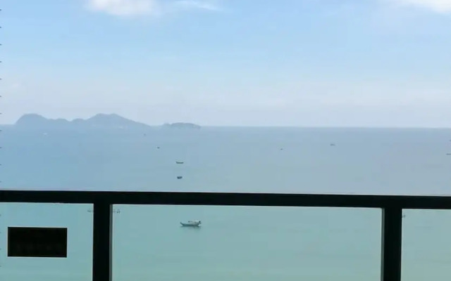 Wanke Shuangyuewan Seaview Apartment