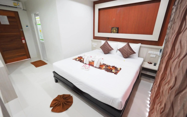 Lanta Fevrier Resort