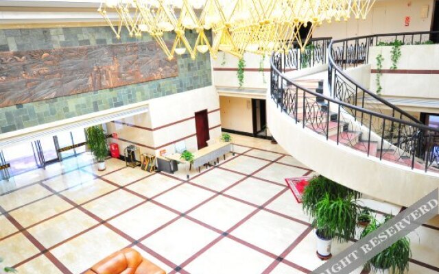 Petroleum Hotel
