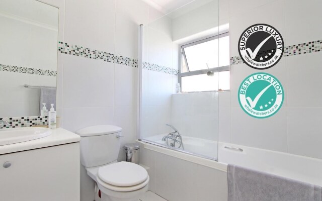 Crows Nest Fish Hoek Bay