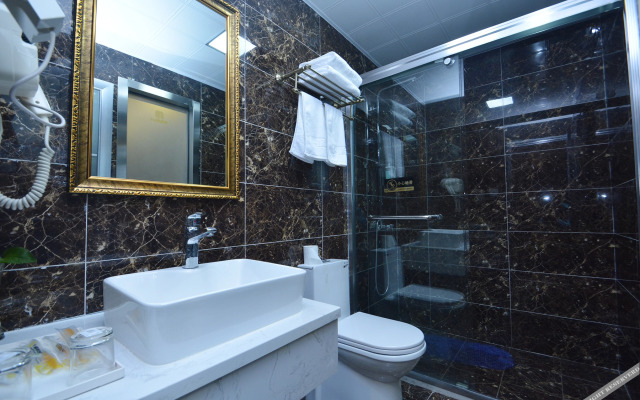 Nanjing 6 1 Business Passenger Hotel