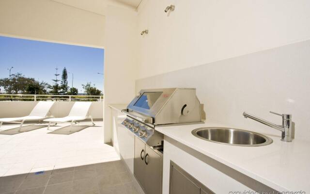 Kirra Surf Apartments
