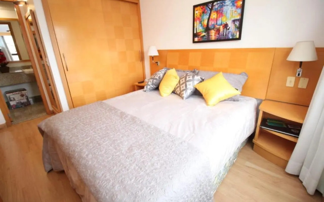 Flat 4 Estrelas Jardins