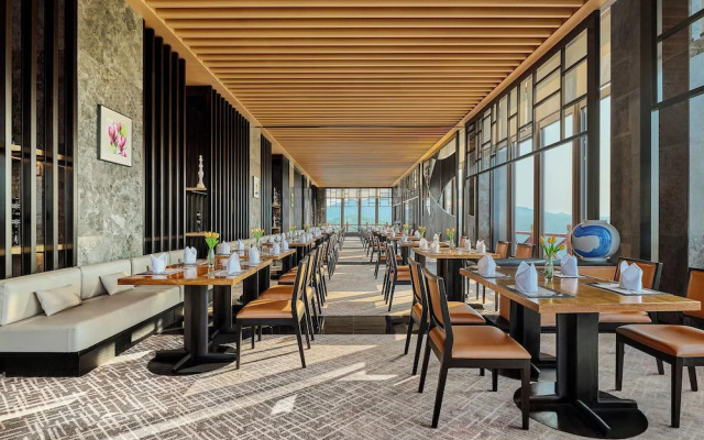 Secan Hotel Qingdao, Curio Collection By Hilton