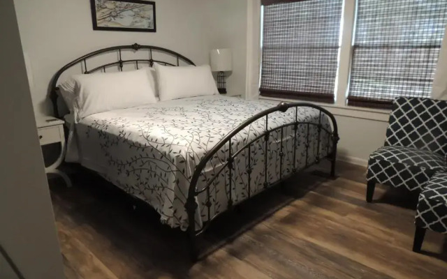 White Caps Motel
