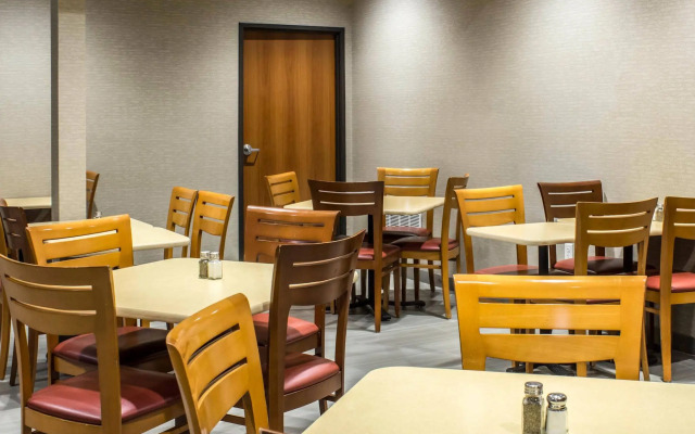 Econo Lodge Ankeny - Des Moines