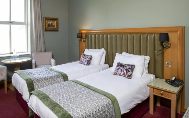Roganstown Hotel & Country Club