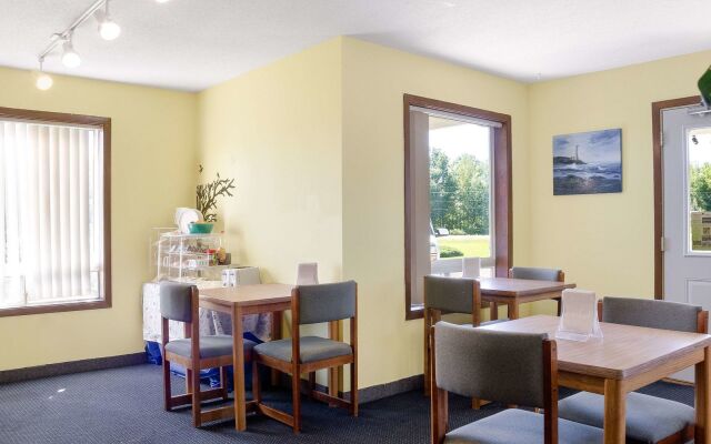 Rodeway Inn Pine River