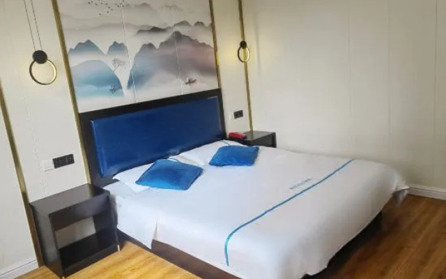 Longchen Holiday Inn (Shanghai Ruijin Hospital Yongjia Road Branch)
