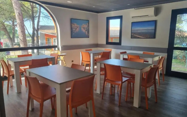 ACE Hôtel Travel Fabrègues - A9 Montpellier Sud