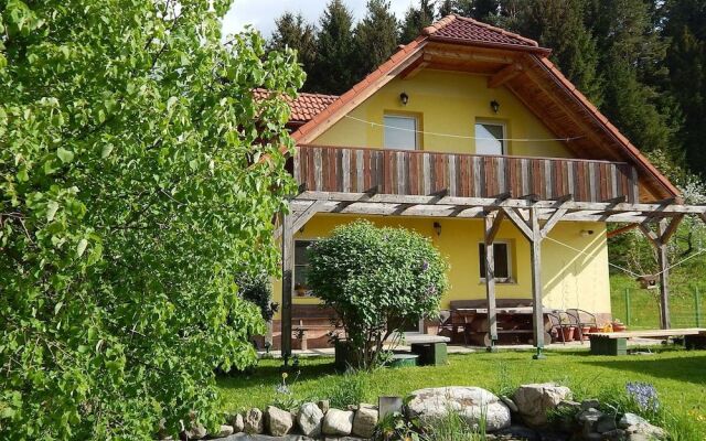 Sunny Holiday House B&B