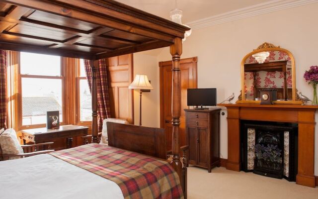 Strathallan Bed and Breakfast