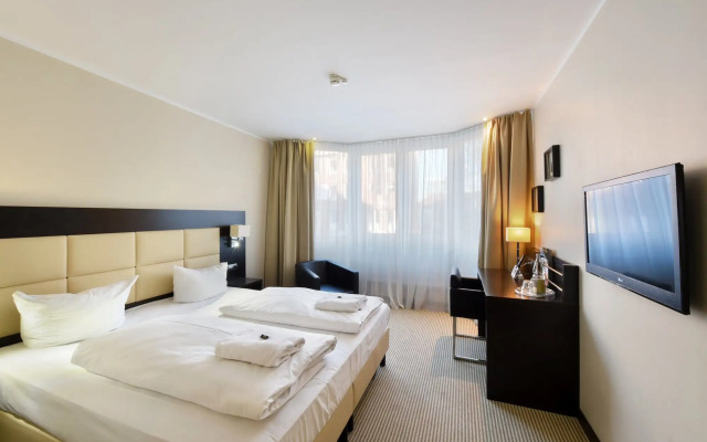 Zi Hotel & Lounge