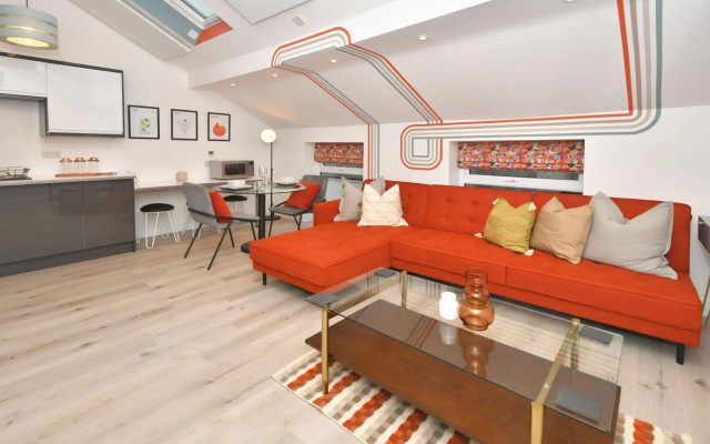 Antrobus Deluxe Apartments by YourStays