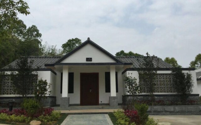 Yi Jing Lin Feng Hot Spring Hotel
