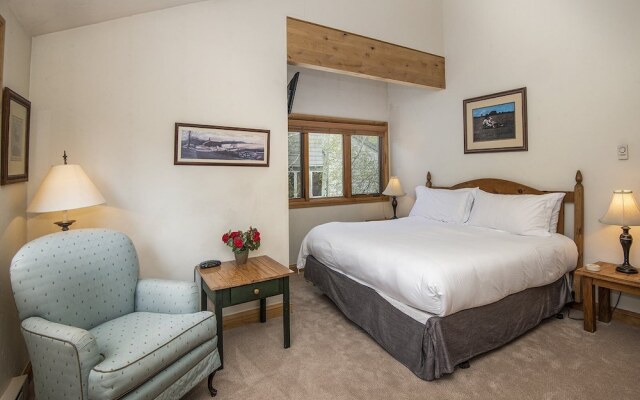 Coldstream Townhome 19