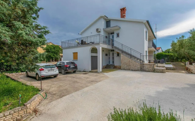 Premium 100m2 sea view apartment