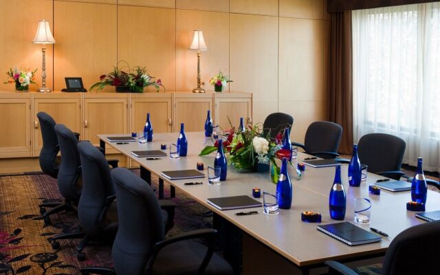 Crowne Plaza Minneapolis West by IHG