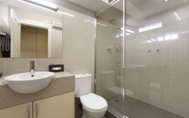 Melbourne's Princes Park Motor Inn