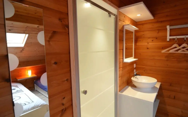 Charming Chalet in Waimes With Sauna and Jacuzzi