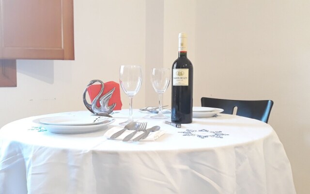 Deluxe Plaza Encarnación